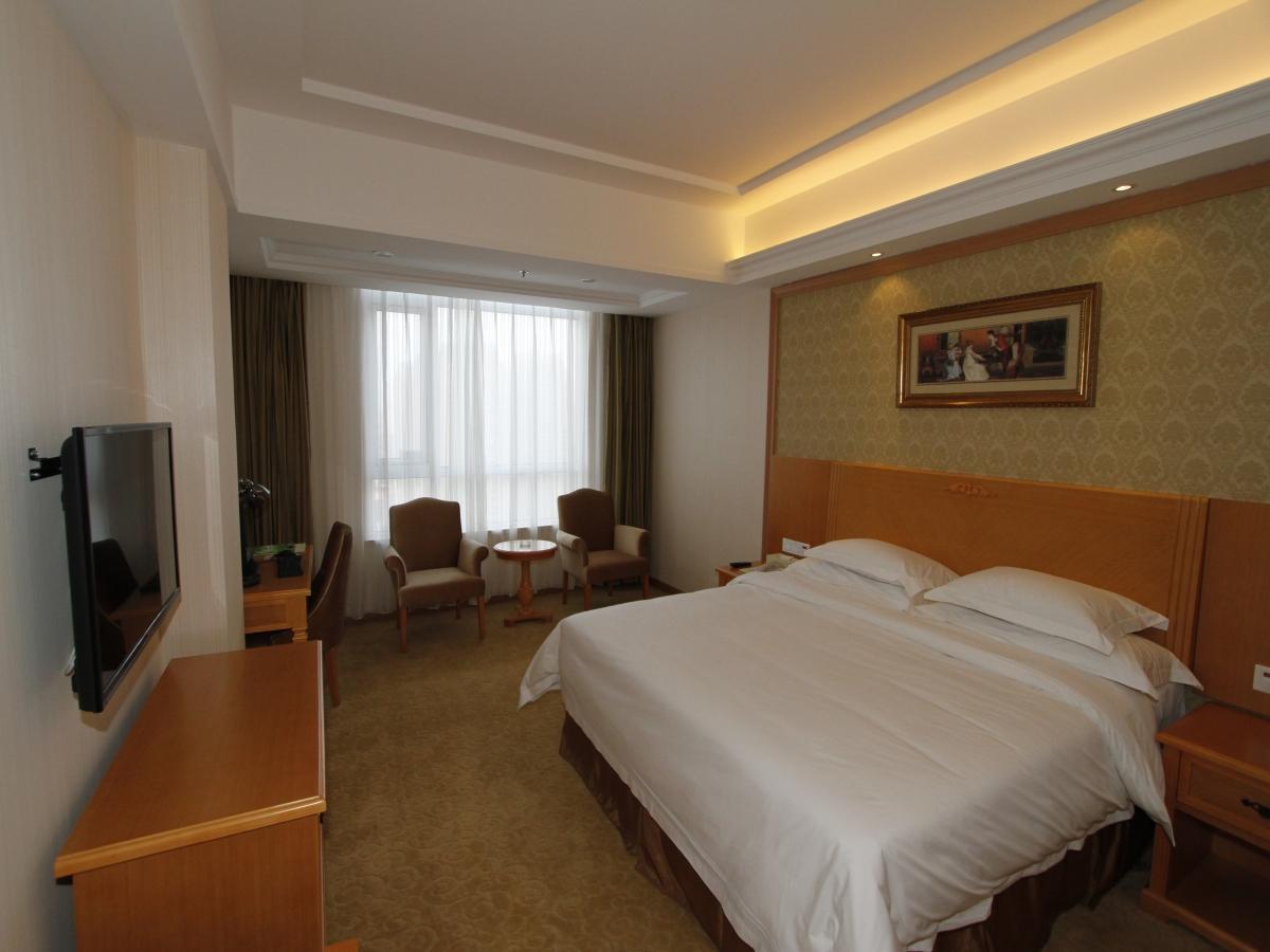 Vienna International Hotel Shenyang Railway Station Exterior photo