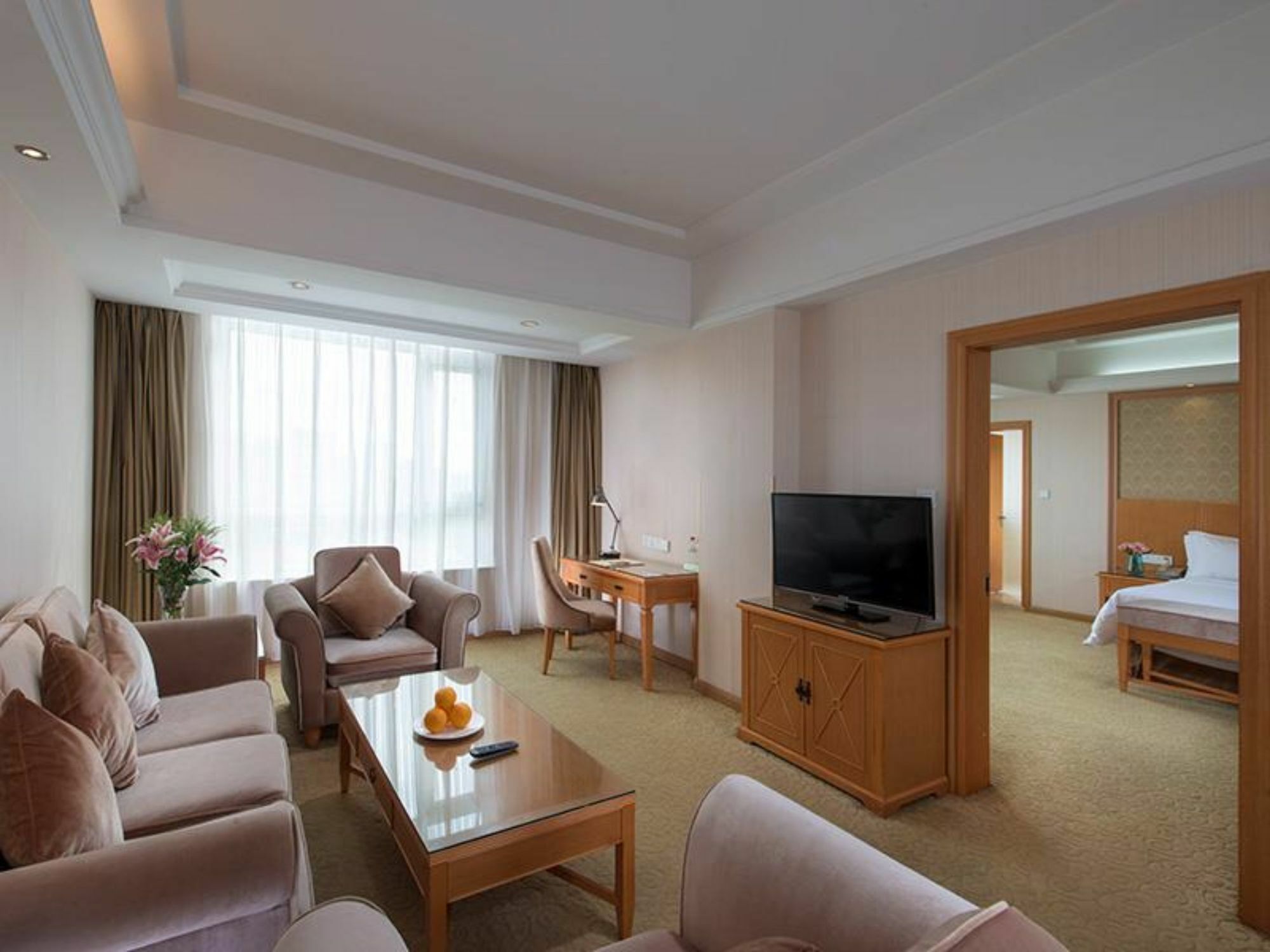 Vienna International Hotel Shenyang Railway Station Exterior photo